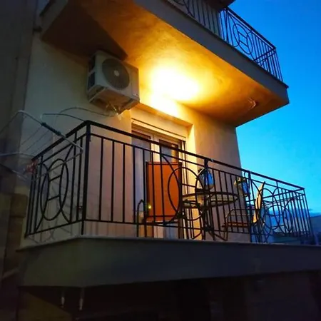 Comfy Alykes Apartment, Appartamento Volos